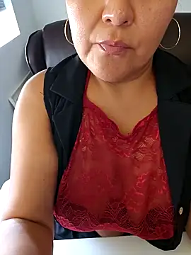 sw33th3art online show from September 18, 2025, 6:32 pm