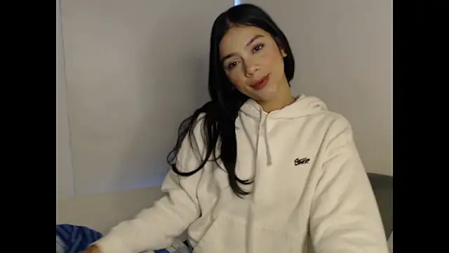 Mia fire666 online show from December 15, 2025, 1:26 pm