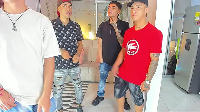 Snapshot of Houseofwarrios chatting on November 12, 2025, 5:41 am Houseofwarrios online show from November 12, 2025, 5:41 am