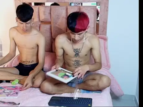 DemianSalvatore online show from November 17, 2025, 9:53 pm