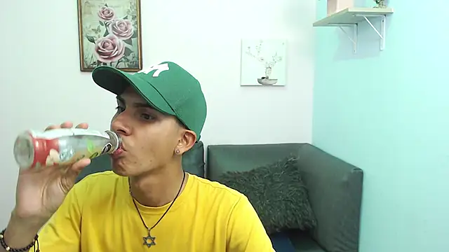 David 925  online show from October 11, 2025, 3:39 am