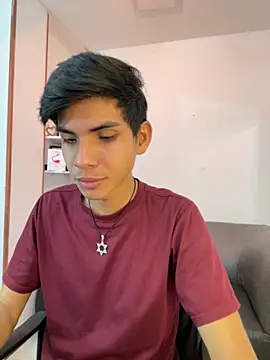 David 925  online show from December 5, 2025, 5:49 am