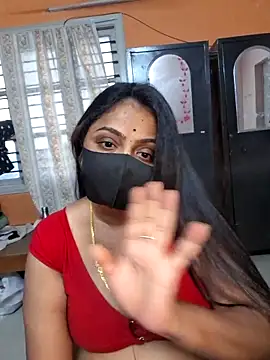 Snapshot of queendivya chatting on May 21, 2026, 12:12 pm queendivya online show from May 21, 2026, 12:12 pm