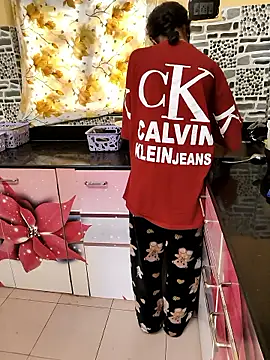 Snapshot of Sweets-jaanu chatting on January 10, 2026, 4:58 am Sweets-jaanu online show from January 10, 2026, 4:58 am