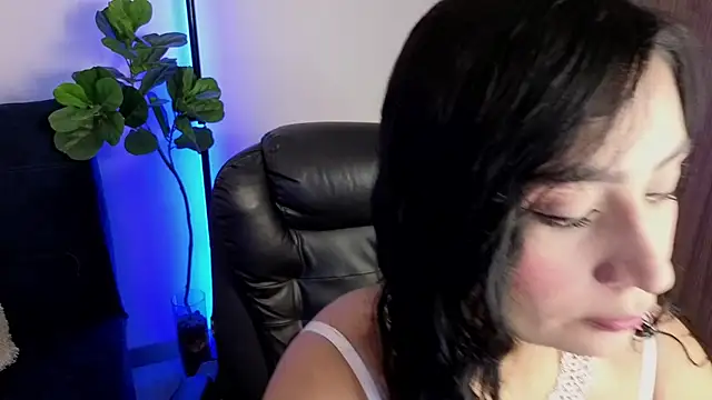 amyross s1 online show from April 25, 2026, 12:46 am