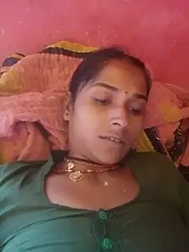 Snapshot of Hot_reshmaji chatting on May 6, 2026, 5:57 am Hot reshmaji online show from May 6, 2026, 5:57 am