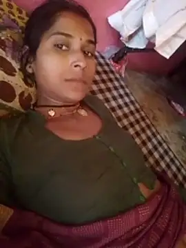 Snapshot of Hot_reshmaji chatting on May 19, 2026, 4:41 am Hot reshmaji online show from May 19, 2026, 4:41 am