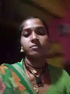 Snapshot of Hot_reshmaji chatting on June 1, 2026, 2:13 am Hot reshmaji online show from June 1, 2026, 2:13 am