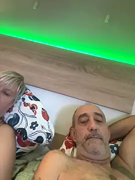 Snapshot of VyC7564 chatting on November 14, 2025, 9:30 am VyC7564 online show from November 14, 2025, 9:30 am