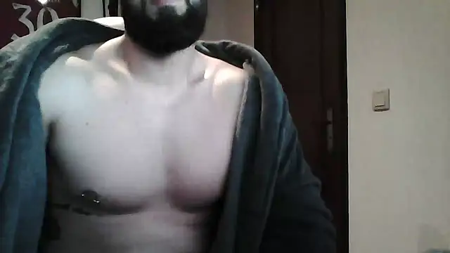 Snapshot of yourfantasy777 chatting on May 10, 2026, 1:33 am yourfantasy777 online show from May 10, 2026, 1:33 am