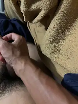 leeyoung  online show from November 10, 2025, 6:40 pm