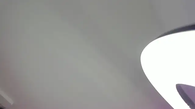 Snapshot of LuisaJonnes_ chatting on May 5, 2026, 2:25 pm LuisaJonnes online show from May 5, 2026, 2:25 pm