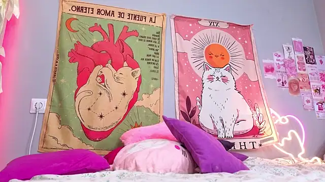 Leri Dells online show from April 8, 2026, 2:00 am