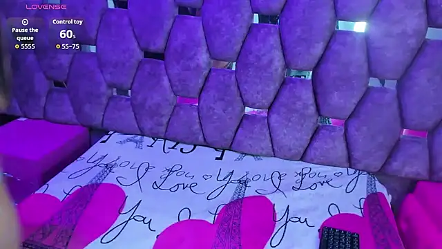 Snapshot of burbuja_pink_ chatting on July 9, 2026, 3:32 am burbuja pink online show from July 9, 2026, 3:32 am