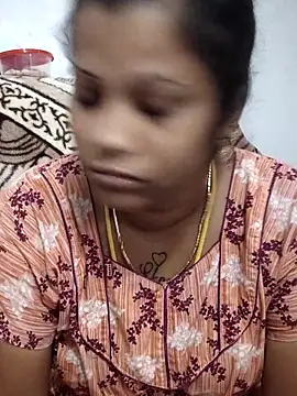 Snapshot of sweetqueen143 chatting on June 16, 2026, 4:15 am sweetqueen143 online show from June 16, 2026, 4:15 am
