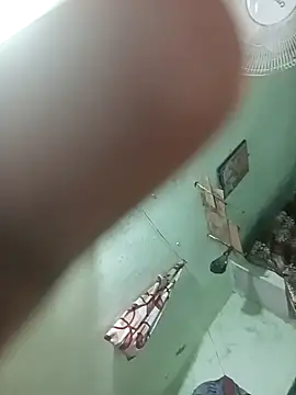 Snapshot of AgitatedStrip9 chatting on February 25, 2026, 1:04 am AgitatedStrip9 online show from February 25, 2026, 1:04 am