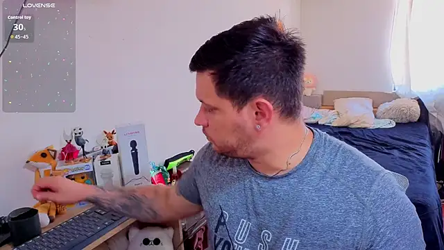 ryden 01 online show from November 6, 2025, 3:57 pm