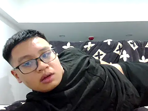 loveninja online show from January 8, 2026, 12:51 pm