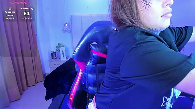 Gyal 8  online show from January 8, 2026, 2:58 am