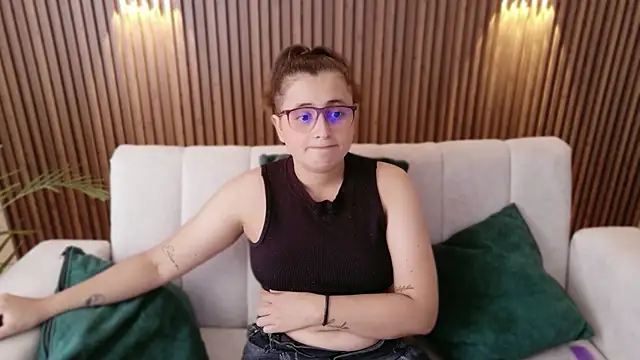 dirty feelena online show from November 6, 2025, 5:03 pm