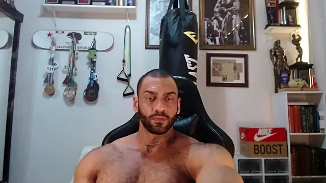 henryhadesflirt online show from December 3, 2025, 7:23 pm