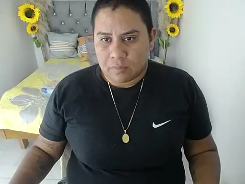 hotlesby valery online show from March 3, 2026, 12:00 pm