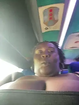 CarolinaGomez  online show from April 11, 2026, 4:44 pm