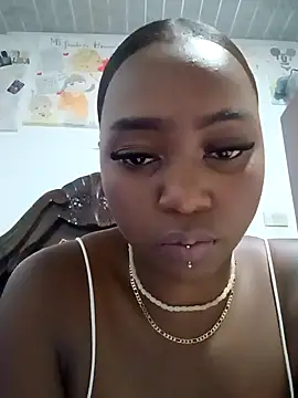 SaraGuzmann online show from February 21, 2026, 5:52 am