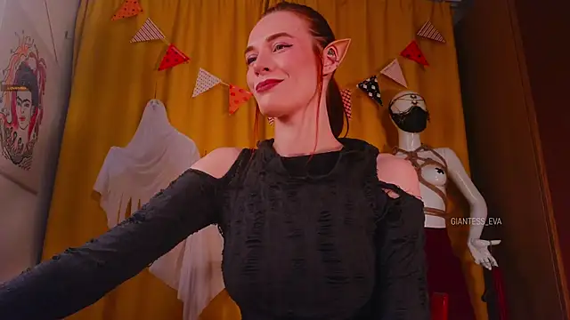 Giantess Eva online show from October 28, 2025, 5:15 pm