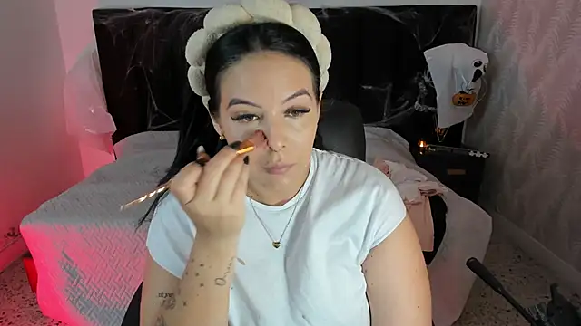 camiladuke7 online show from October 29, 2025, 7:37 pm