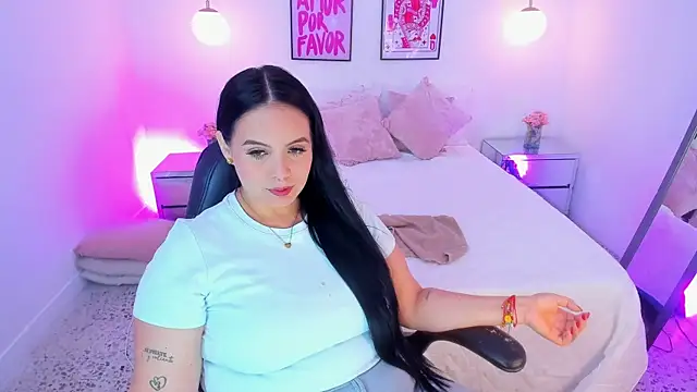 Snapshot of camiladuke7 chatting on June 17, 2026, 11:12 am camiladuke7 online show from June 17, 2026, 11:12 am