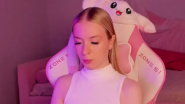 MiaGraces online show from November 29, 2025, 5:21 am