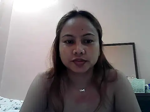 Amarrahlyn online show from November 15, 2025, 9:43 pm