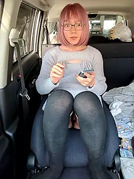 takusaki223 online show from November 23, 2025, 2:55 am