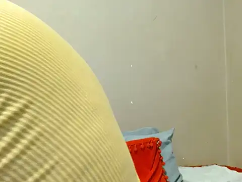 champaigncork online show from November 8, 2025, 3:39 am