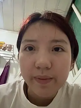 uiui521 online show from October 2, 2025, 3:52 pm