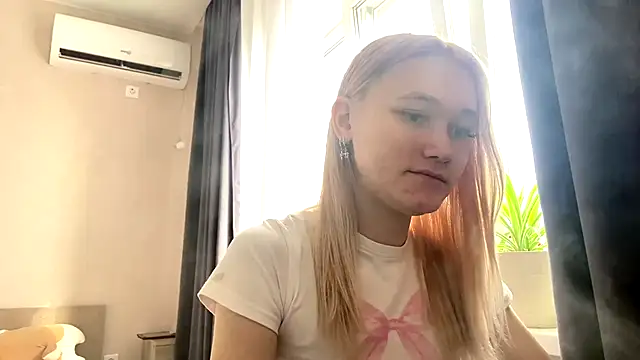 TwinedPeril online show from October 8, 2025, 7:06 am