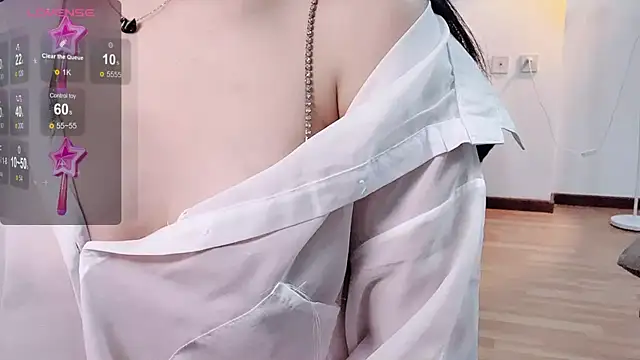 nuan-nuan- online show from February 21, 2026, 10:49 am