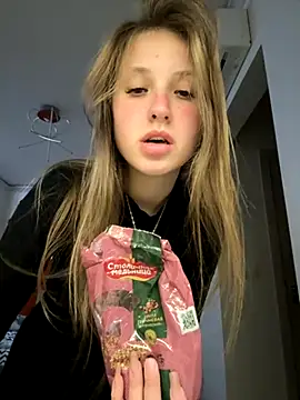 Niksa99x online show from October 19, 2025, 9:37 pm