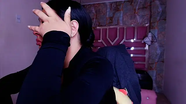 lorem adams online show from September 22, 2025, 11:45 am