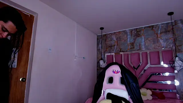 lorem adams online show from September 26, 2025, 12:20 pm