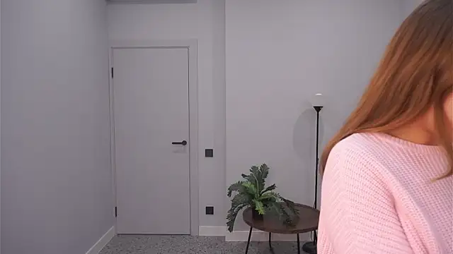 AdrianaCoenen online show from September 28, 2025, 6:13 pm