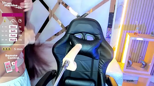 mia tf online show from December 4, 2025, 1:42 pm