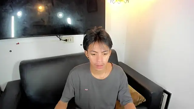 jayxxxlovescock online show from October 27, 2025, 8:02 pm