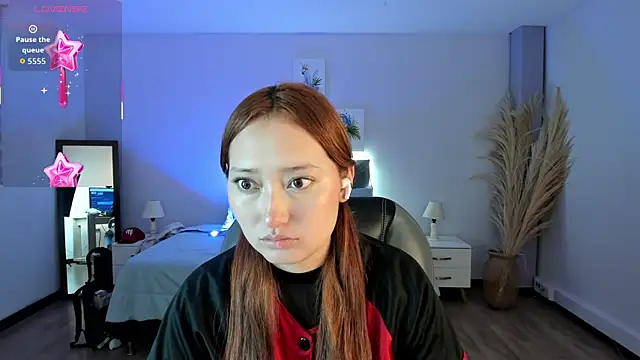 Samara Hilton 2 online show from September 26, 2025, 7:40 pm