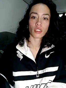 oblivionlove online show from November 16, 2025, 10:15 pm