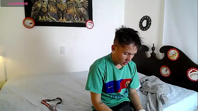 oblivionlove online show from January 9, 2026, 2:42 pm