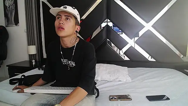 oblivionlove online show from March 4, 2026, 2:45 pm