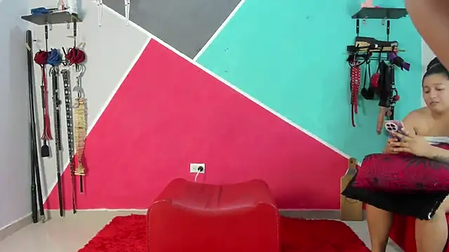 Snapshot of fantasy_girls_BDSM chatting on September 30, 2025, 1:43 am fantasy girls BDSM online show from September 30, 2025, 1:43 am