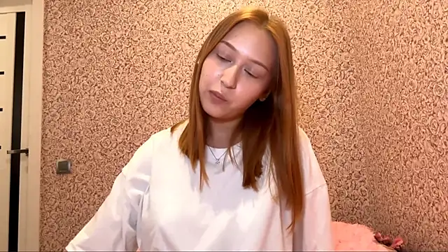 FieryAmelia online show from September 30, 2025, 12:10 pm